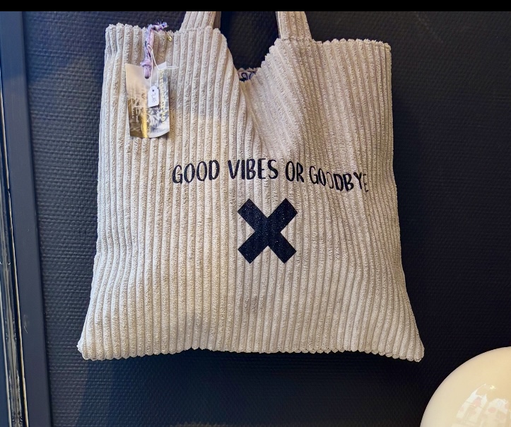 Cabas velours • Message paillettes • Parisienne.Kom • – Image 3