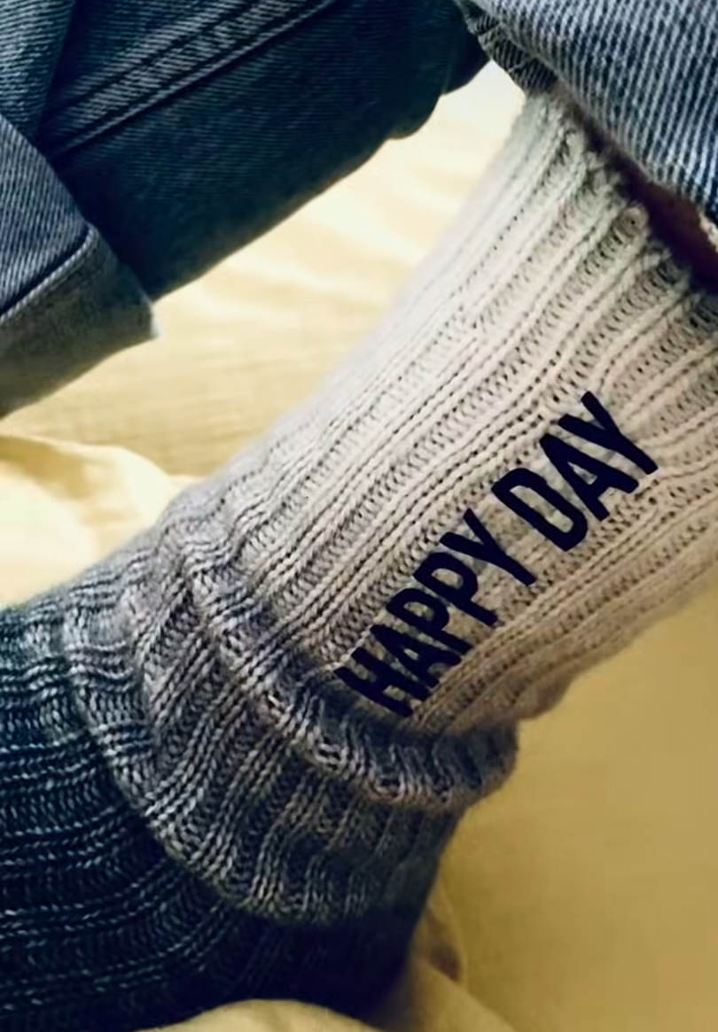 Chaussettes en laine tie and dye • Parisienne.kom • – Image 3