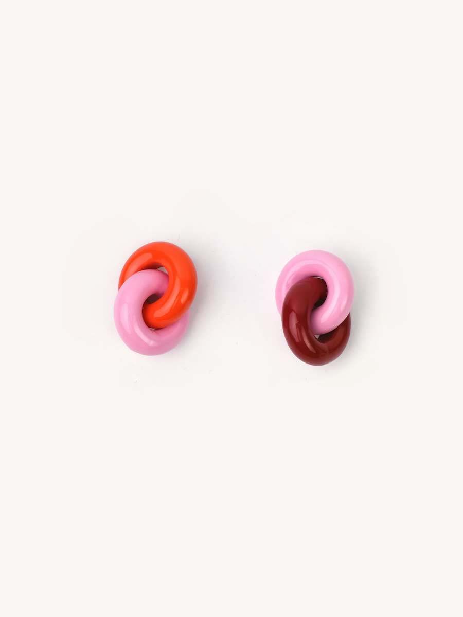 Boucles d’oreilles Duo en bois laqué rivêt rouge terracotta rose et orange